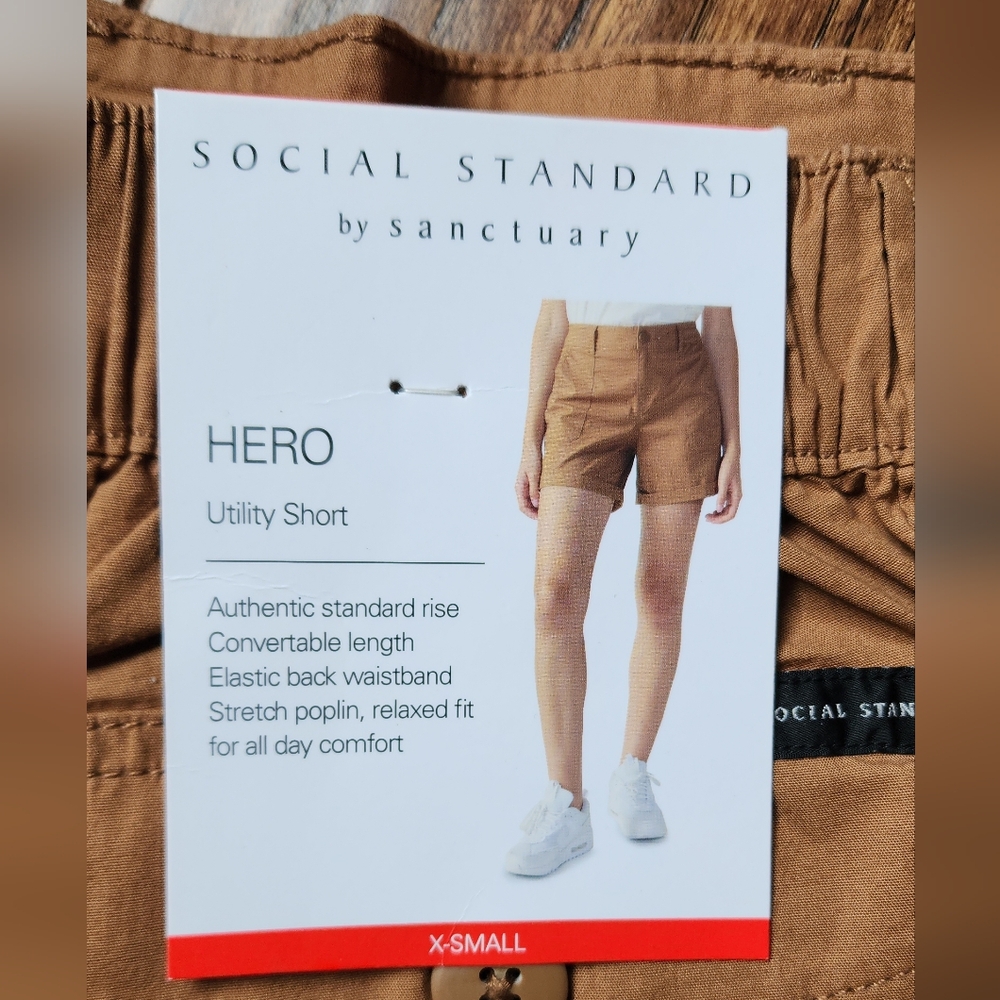 Social standard hero utility shorts